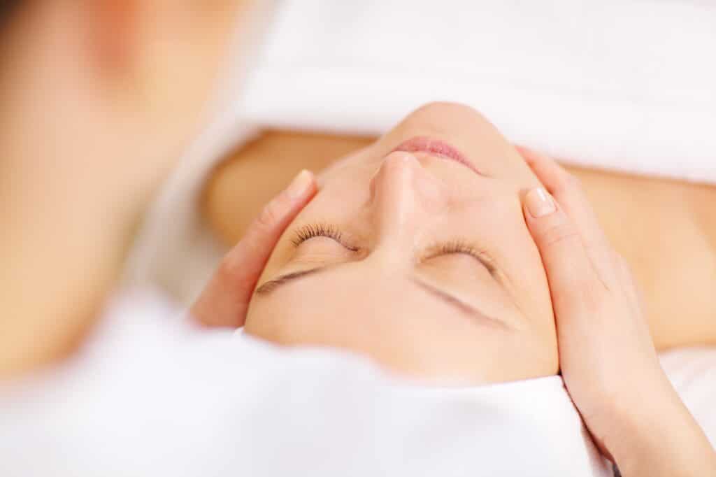 Dermaplaning